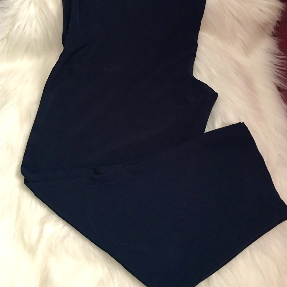 Under Amour Sportwear pants - Picture 3 of 3